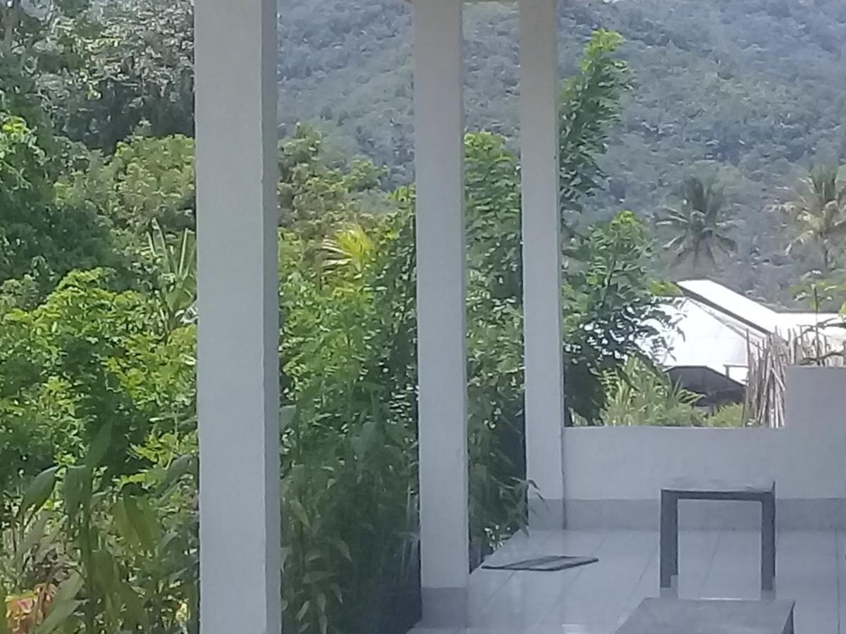 Hidayah homestay Kelimutu Luaran gambar