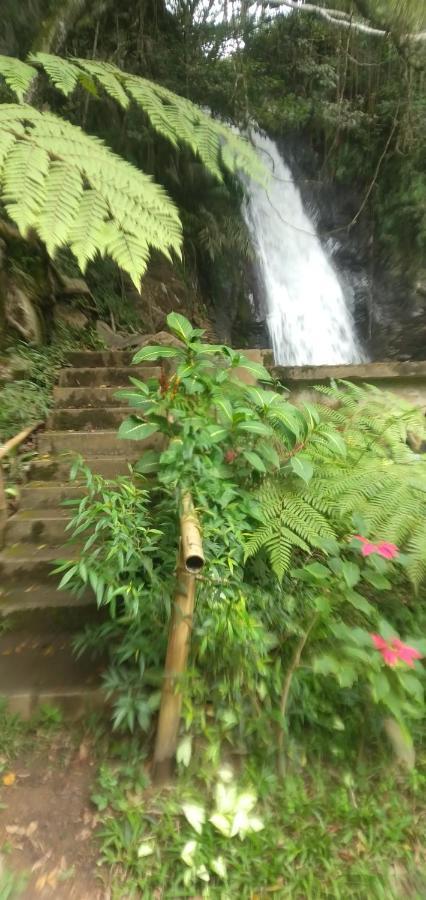 Hidayah homestay Kelimutu Luaran gambar