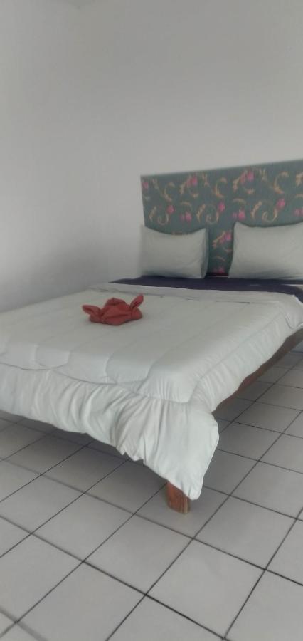 Hidayah homestay Kelimutu Luaran gambar