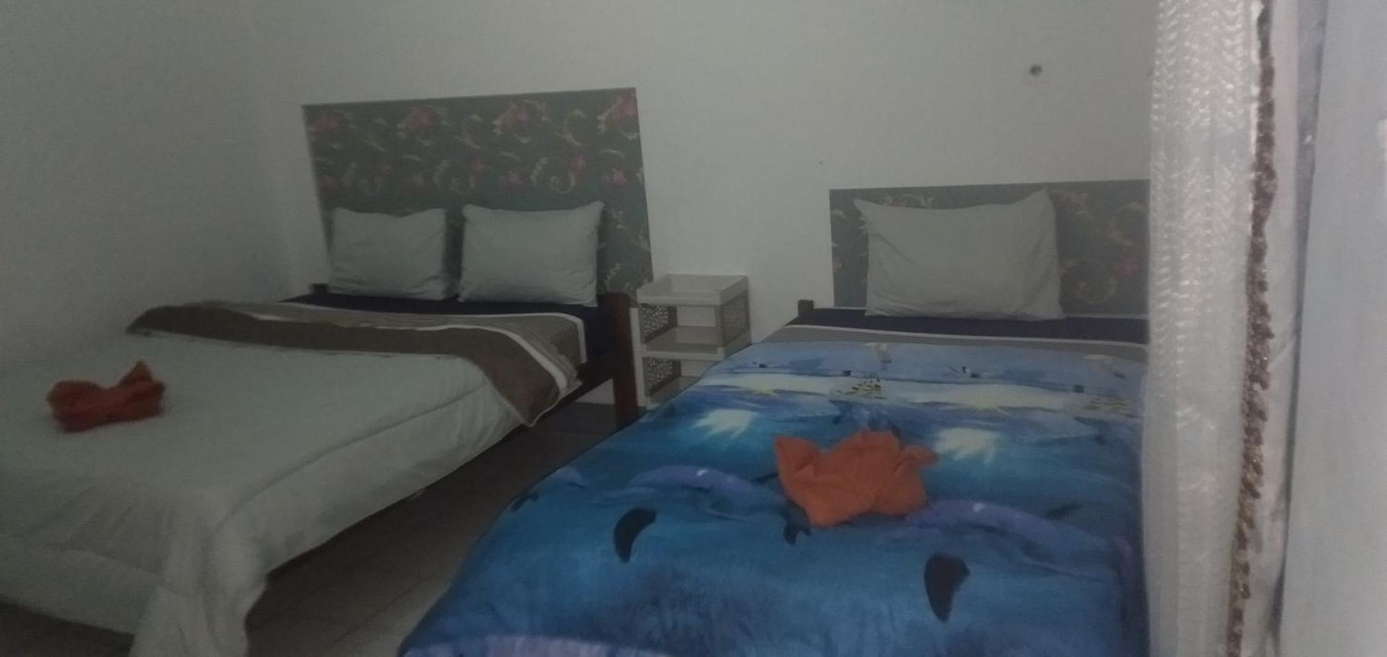 Hidayah homestay Kelimutu Luaran gambar