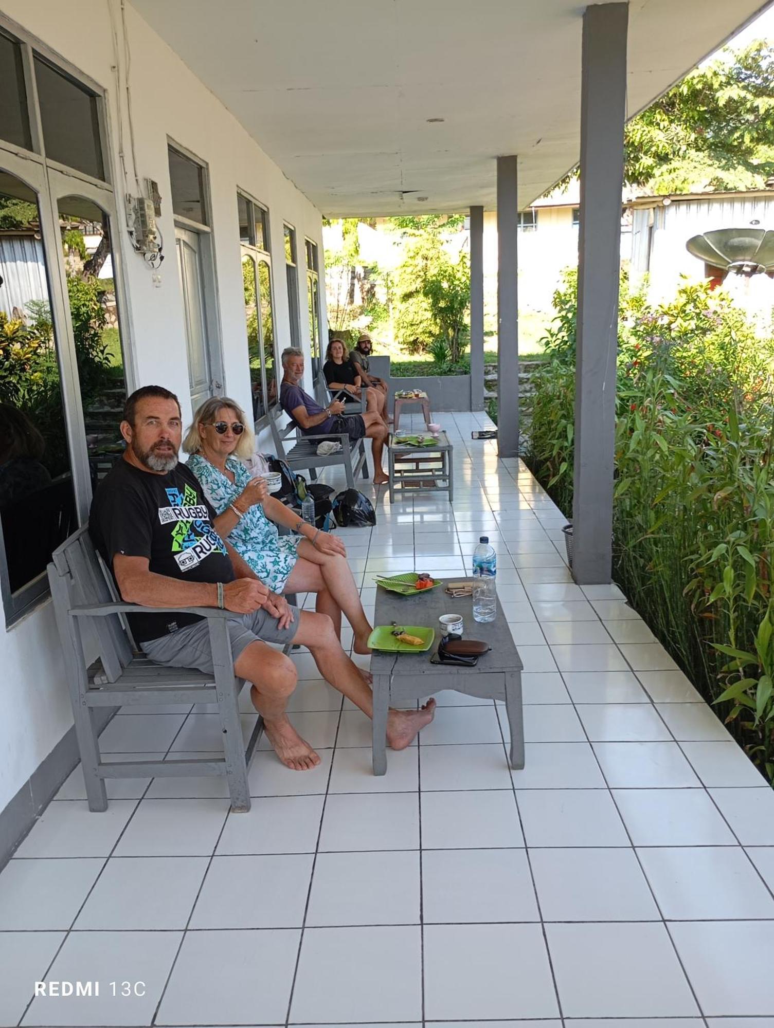 Hidayah homestay Kelimutu Luaran gambar