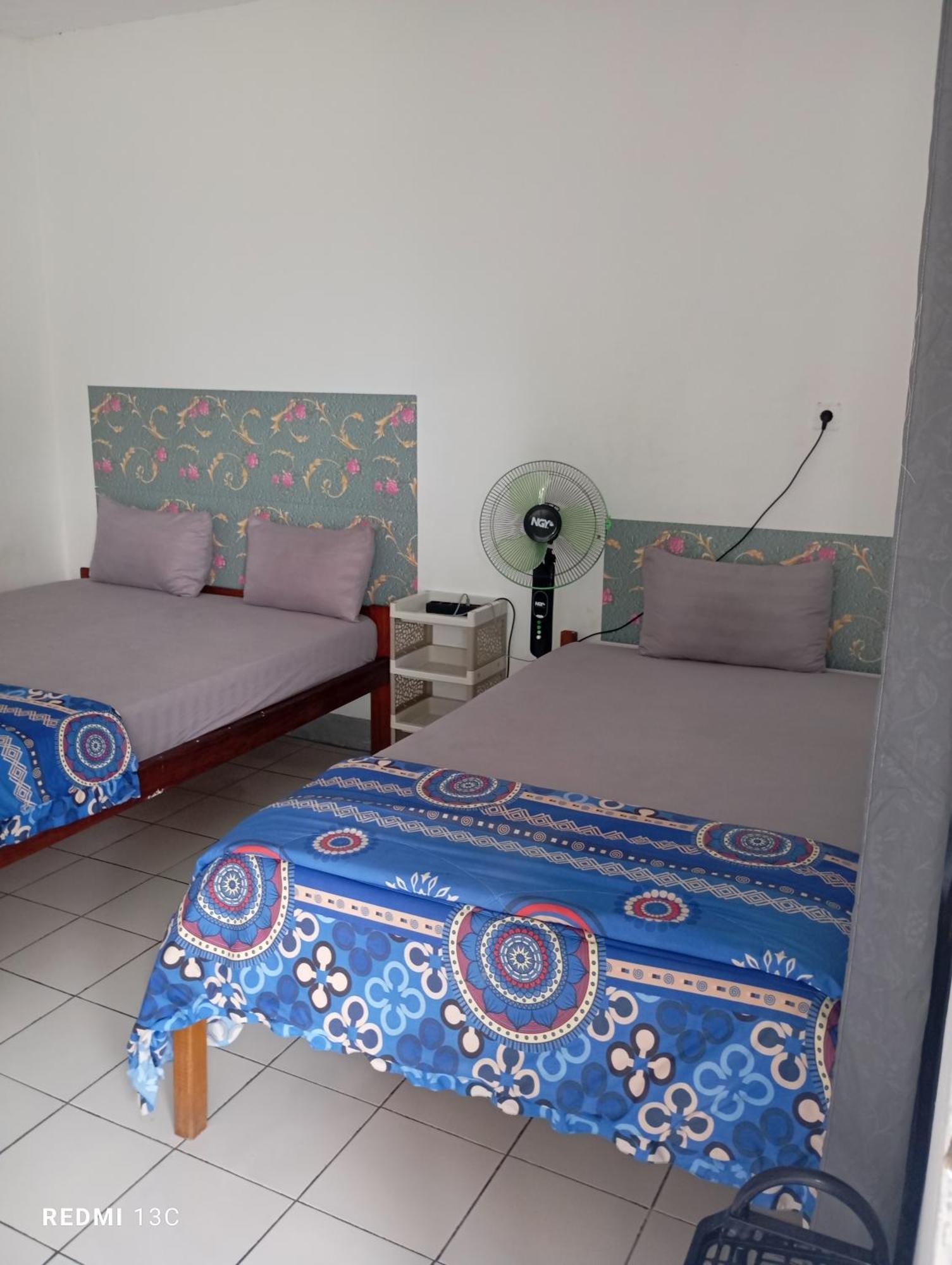Hidayah homestay Kelimutu Luaran gambar