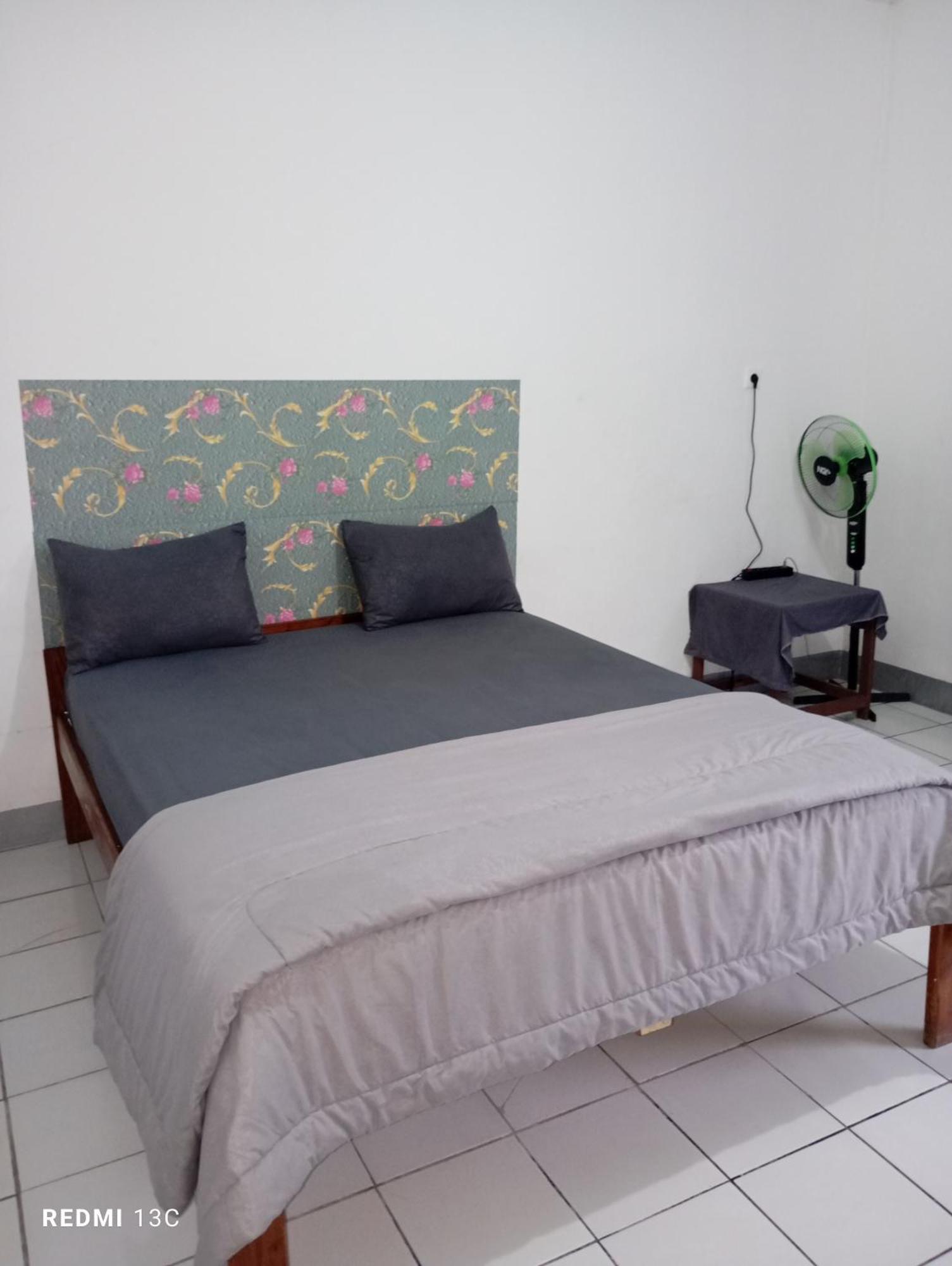 Hidayah homestay Kelimutu Luaran gambar
